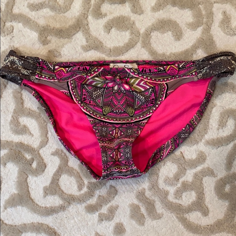Jessica Simpson swim bottoms